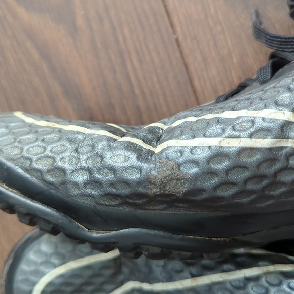 Rare Nike Hypervenom Phelon Turf 599846-016 Black Crimson Soccer Shoes. - Picture 11 of 12